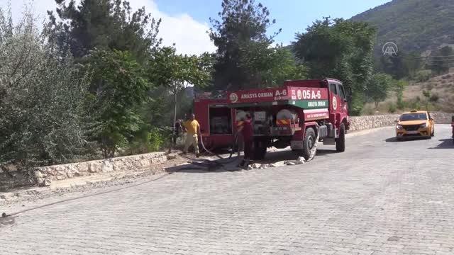 Kafede çıkan yangın ormana sıçramadan söndürüldü