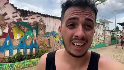 Gente del Barrio de Versalles en Matanzas huyen.