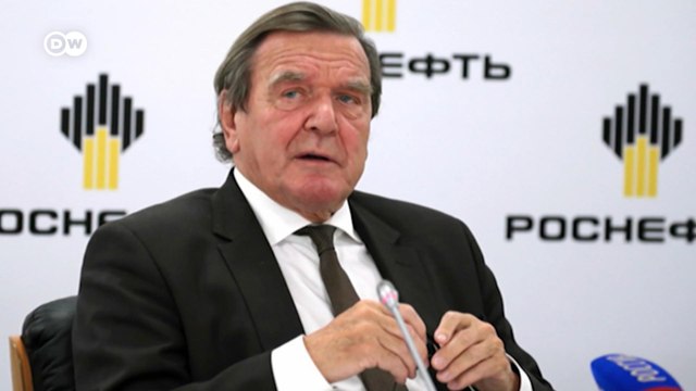 Экс-канцлера Шредер не лишили членства в партии