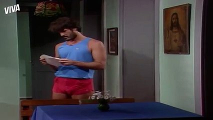 Novela Sassaricando (1987) - Aldonza joga na cara todo o dinheiro de Aparício