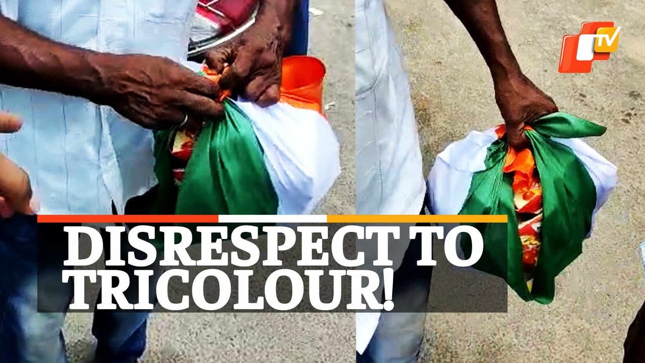 Disrespect To Tricolour | Viral Video Shows Man...