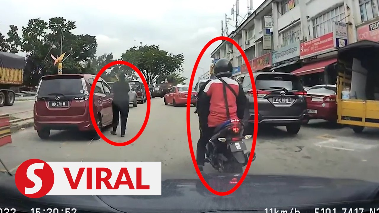Attempted snatch theft in Balakong caught on ca...