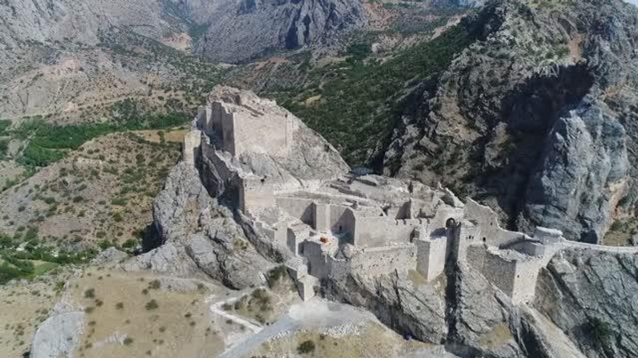 Adıyaman gündem haberi | Kahta Kalesi 17 yıl sonra kapılarını ziyaretçilerine açtı