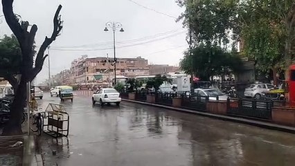 Weather News- राजधानी में मौसम बदला, तेज बरसात