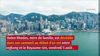 Une femme meurt en plein vol, sa famille contrainte de rester à ses côtés