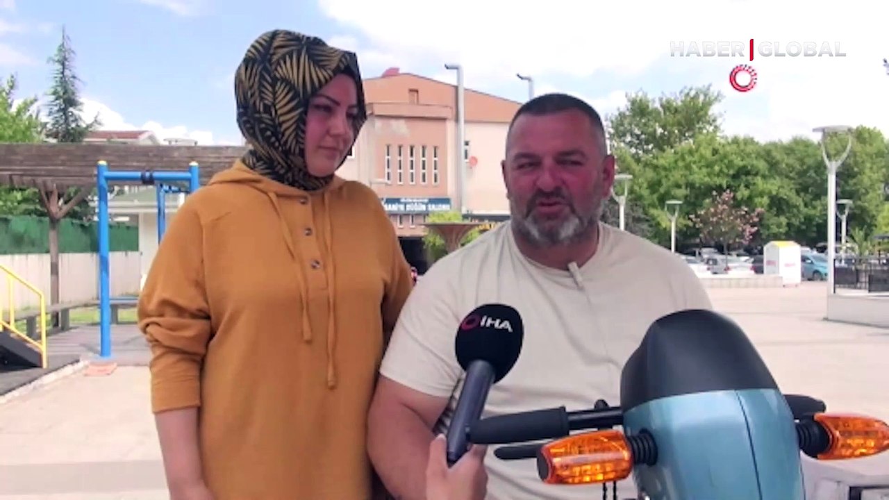 Ölümden kıl payı döndüler! Görüntüler inanılmaz, bu kadın bir kahraman