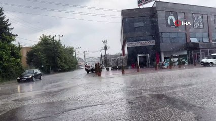 Kentte vatandaşlar panik oldu kaçacak yer aradılar