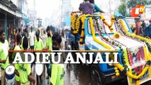 Tearful Adieu To Pet Dog Anjali, Family In Odisha Performs Last Rites As Per Rituals