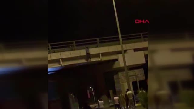 Son dakika haberleri! KÖPRÜDEN ATLADIĞI ANLAR KAMERAYA YANSIDI