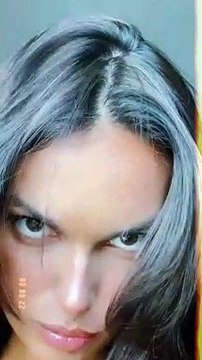 Mafalda Castro mostra cabelos brancos