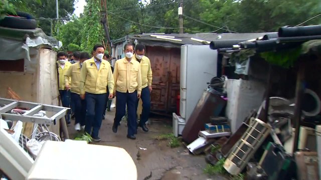 한 총리, 구룡마을 호우 피해 현장 방문... 신속한 복구에 최선 / YTN