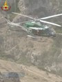 Matera, l'elicottero dei vigili del fuoco salva il turista scivolato nella Gravina