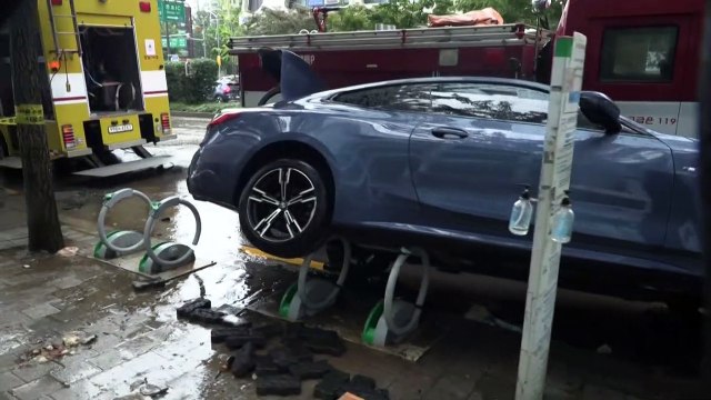 Chuvas torrenciais deixam sete mortos em Seul