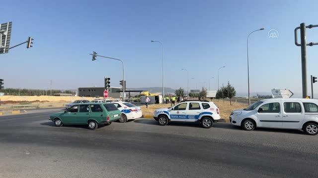 Kahramanmaraş haberleri! KAHRAMANMARAŞ - İşçi servisi devrildi, 4 kişi yaralandı