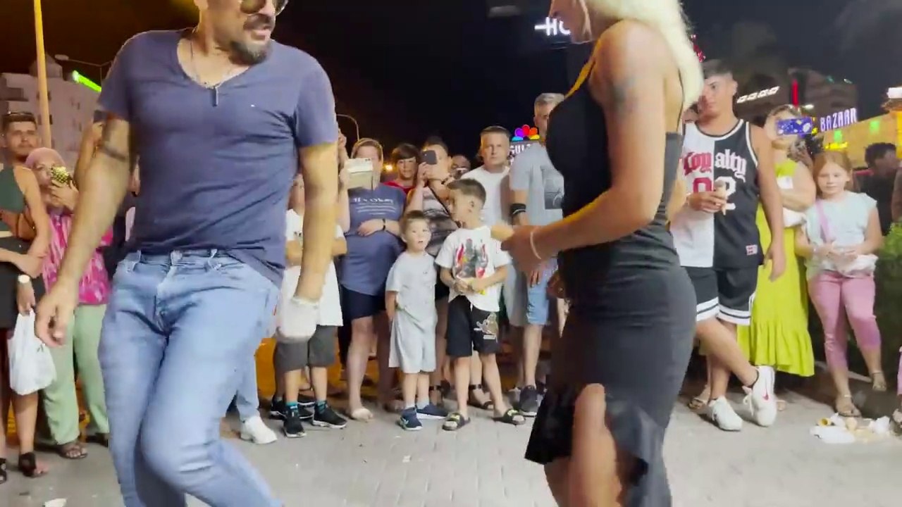 Çılgın Dondurmacı ile Harika Dans ve Şovlar Yeni Sezon 33. Video