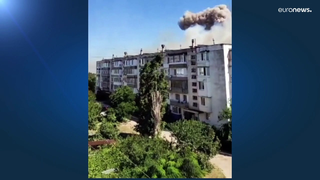 Explosionen auf der Krim: Rauchschwaden über Flugplatz