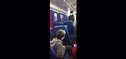 Adolescente negro é retirado de ônibus e familia denuncia racismo