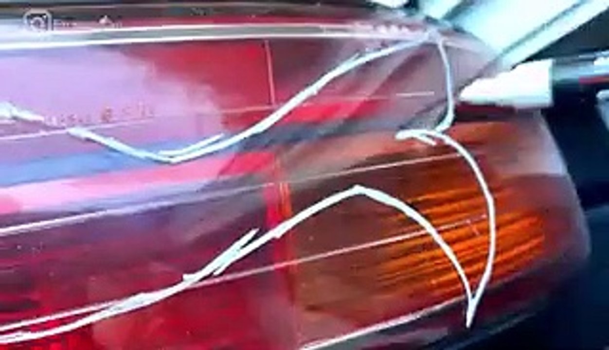 Customized taillights with intricate engravings - video Dailymotion