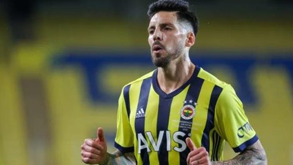 Jose Sosa'yı futbola başladığı Estudiantes'e geri döndü