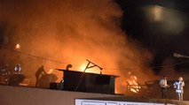 İstanbul’da sanayi sitesinde hırdavat dükkanı alev alev yandı