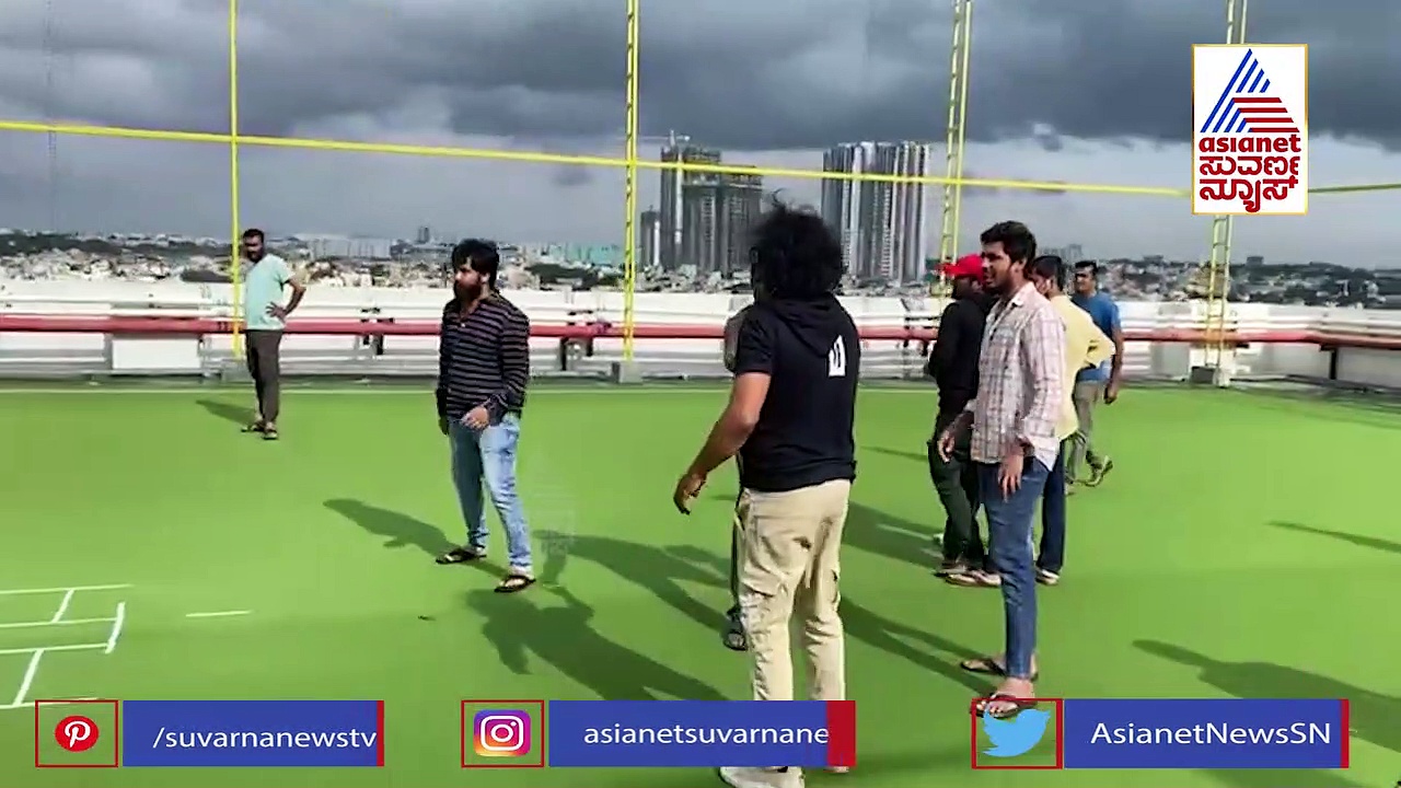 ಇದು ಯುಐ ಮ್ಯಾಚು ಕಣೋ.. ರಿಯಲ್ ಸ್ಟಾರ್ ಬ್ಯಾಟಿಂಗ್ ಕಣೋ..; ಚಿತ್ರತಂಡದ ಜೊತೆ ಕ್ರಿಕೆಟ್ ಆಡಿದ ಉಪ್ಪಿ