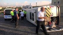 Servis aracı devrildi: 8 işçi yaralandı