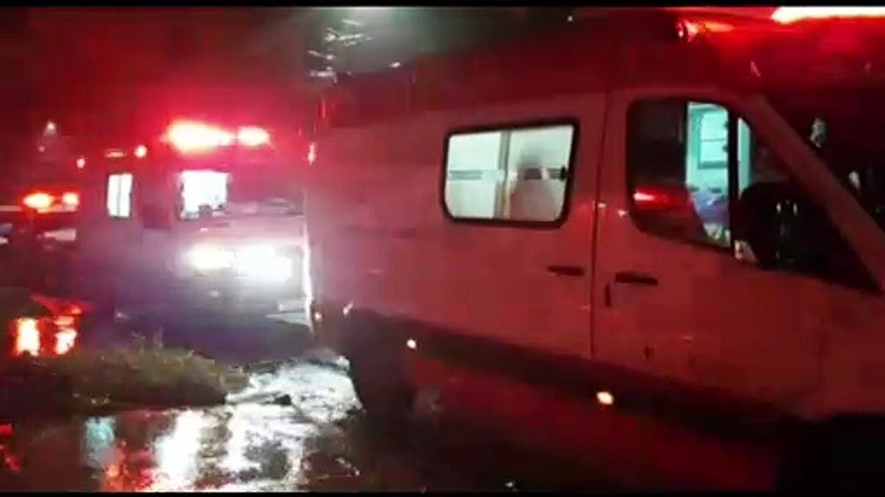 Mulher em surto e faca na mão é atendida pelo SAMU e GM no Bairro Coqueiral