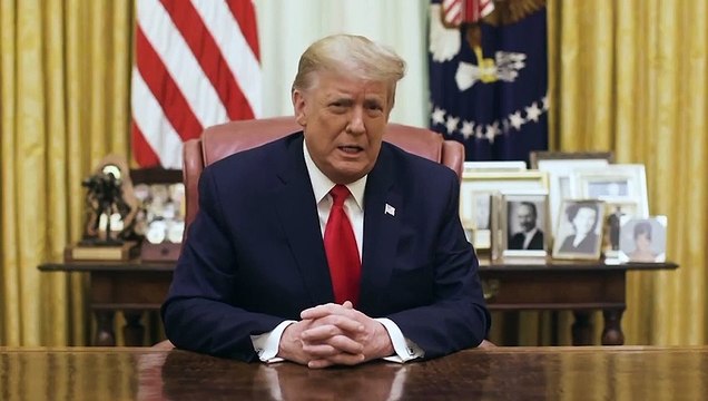 El FBI retiró alrededor de 12 cajas de la mansión de Trump en Florida
