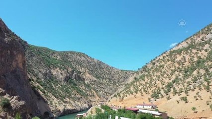 Elazığ haber | Karakoçan'ın nüfusu yazın gurbetçilerle 3 katı aşıyor