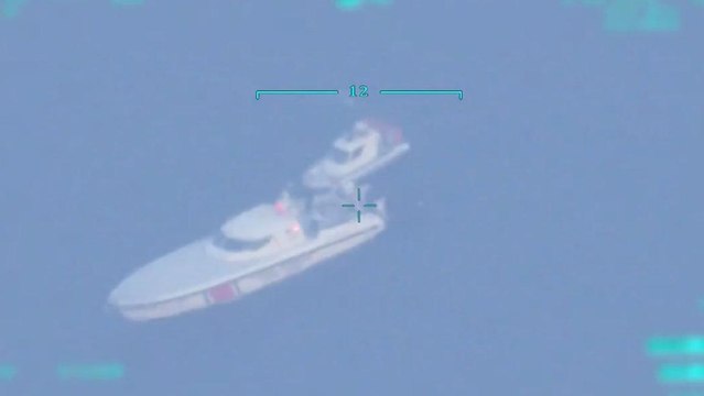 Yunanistan’ın, göçmenleri geri ittiği anlar görüntülendi