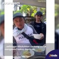 Centong Disembuyikan Pembeli, Ekspresi Panik Penjual Bakso Ini Bikin Ngakak