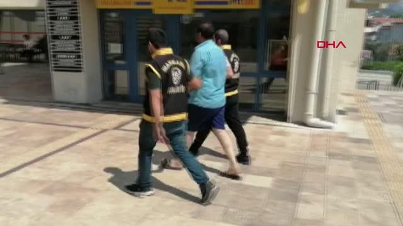 PİYASAYA SAHTE DOLAR SÜRMEK İSTERKEN YAKALANDI