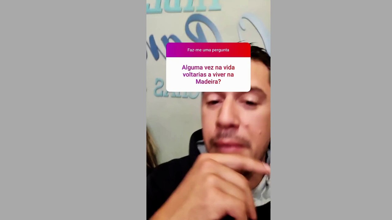Bernardo Sousa é questionado e responde