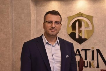 AVUKATIN KAMU GÖREV YAPTIĞI GEREKÇESİYLE İTİRAZ ETTİĞİ HIZ CEZASI İPTAL EDİLDİ
