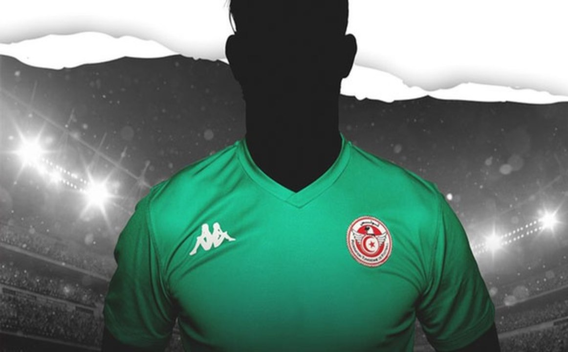 ما هي قصة الحارس التونسي الذي هرب إلى إيطاليا بطريقة غير شرعية؟