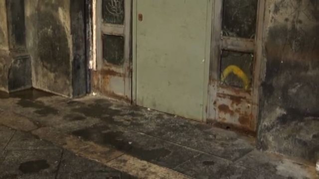 Degrado in centro a Napoli,da piazza del Plebiscito alla Galleria