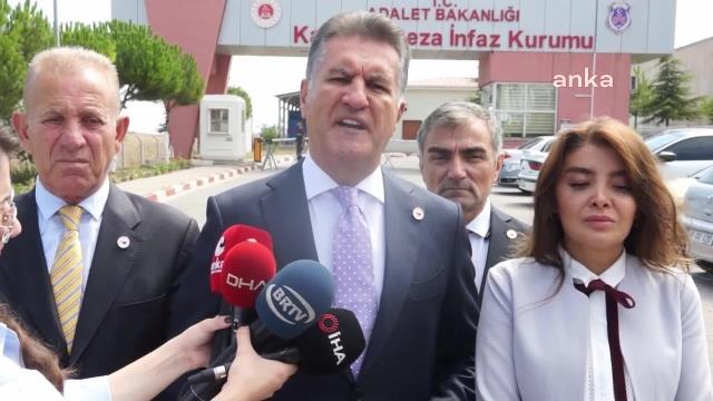 Karabük haber: Sarıgül, Karabük Cezaevi Önünde: Bütün Siyasi Partileri Toplumsal Barış ve Kardeşlik Hukuku Affına Destek Vermeye Çağırıyorum