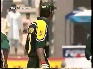 Pakistan v Bangladesh 1st ODI at Multan, Sep 9 2003