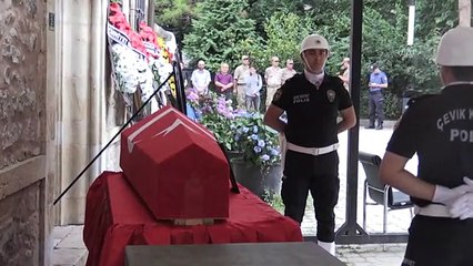 Son dakika haberi! Giresun'da lunaparktaki kazada hayatını kaybeden komiser yardımcısının cenazesi defnedildi