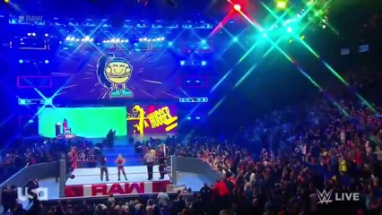 Bayley & Becky Lynch Vs Alexa Bliss an Nikki Cross