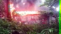 Voraz incendio destruye vivienda en el Mamey de Villa Mella