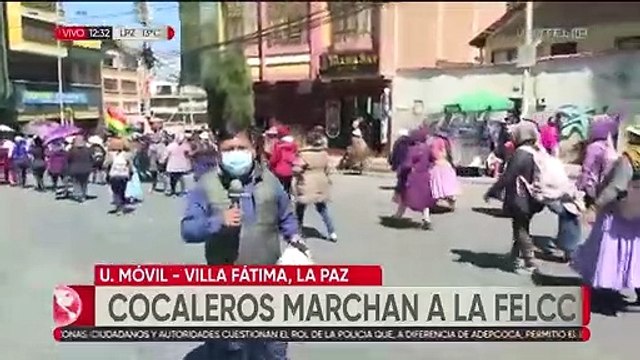 Marcha de cocaleros de Adepcoca se dirige a la Felcc de La Paz