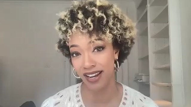Sonequa Martin-Green Is Inspiring Girls To Seek Careers In STEM