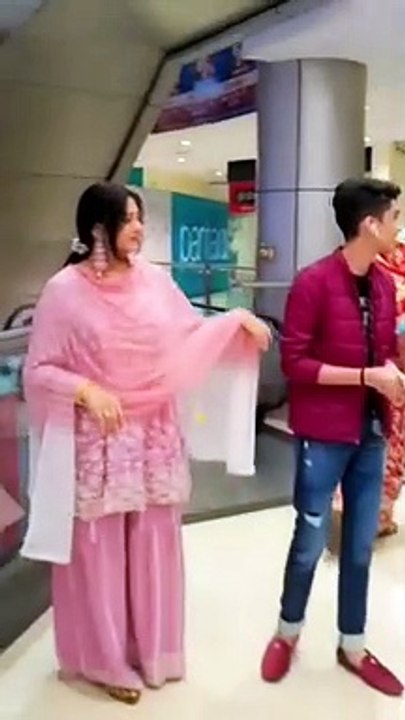 tera kangna reels _ tiktok _ trending _ viral dance _ dance in public _ytshorts _zidaanshahidaly