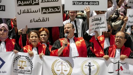 المحكمة الإدارية بتونس توقف قرار الرئيس إعفاء عدد من القضاة