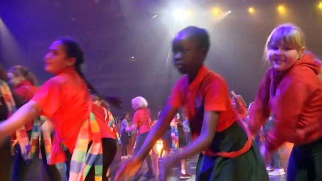 Canberra parents have shared their frustration, over the cancellation of school performance showcase 'the limelight gala' - just four weeks before hundreds of students were scheduled to step on stage.