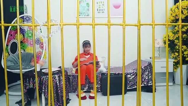 السجن الغني مقابل السجن الفقير السجن الغني مقابل الفقير 17 مواقف ظريفة من قبل TSTUDIO ARABIC_1080pFHR