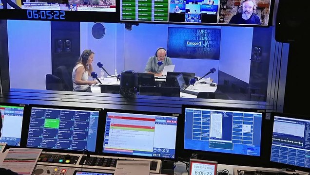 «On plaint ceux qui subissent la canicule» : à Étretat, les touristes profitent de la fraicheur