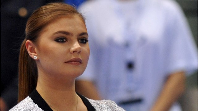 GALA VIDEO - Alina Kabaeva : et si la compagne de Vladmir Poutine était une couverture ?