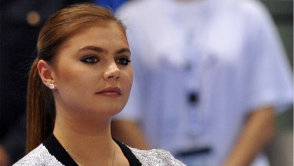 GALA VIDEO - Alina Kabaeva : et si la compagne de Vladmir Poutine était une couverture ?